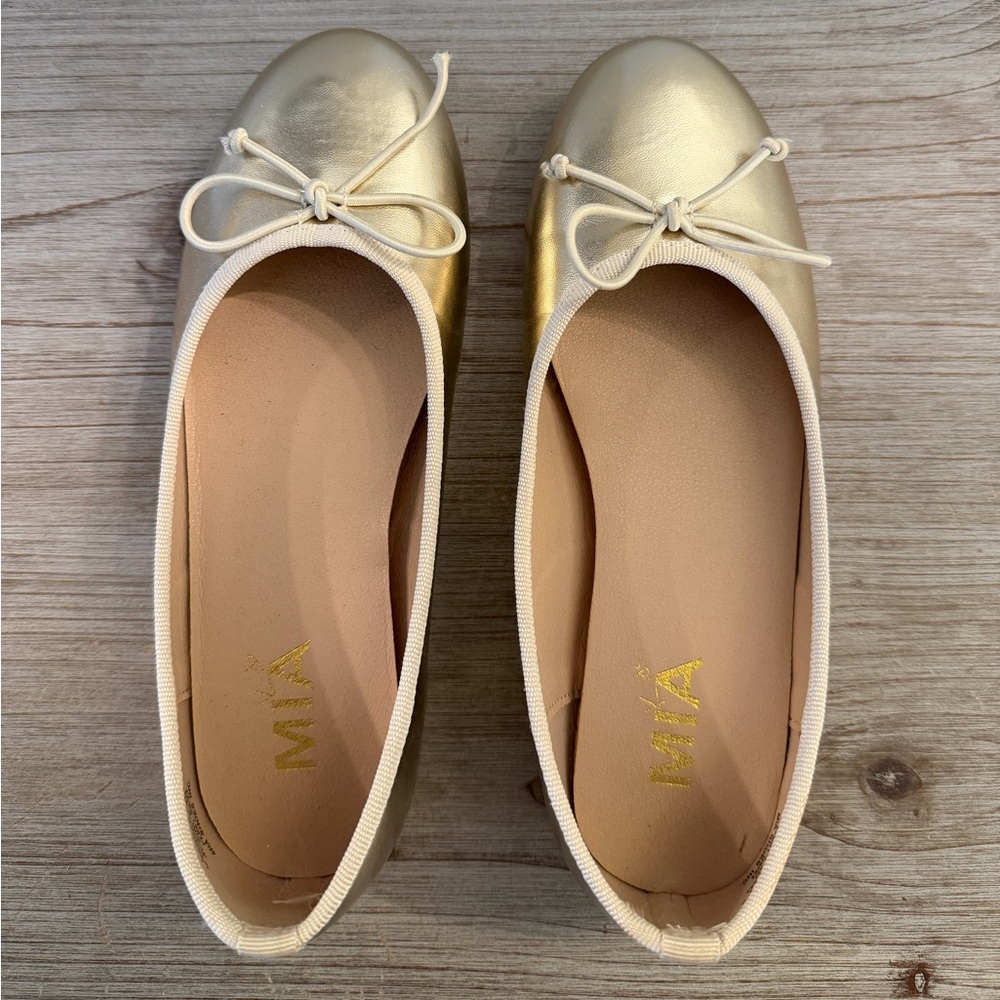 MIA Gold Flats with Bow Detail